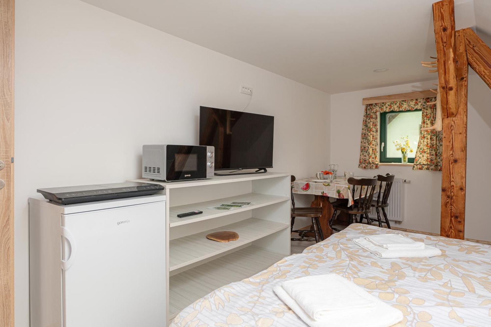Apartamento Zelena Hisa Pri Bjov Bohinjska Bela Exterior foto